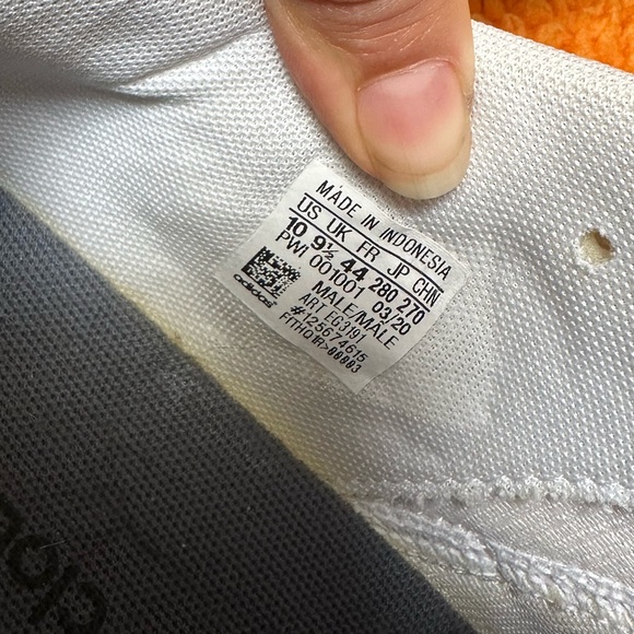 Adidas - Picture 5 of 5